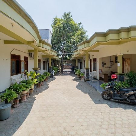 Reddoorz Syariah At Jalan Sunan Giri Tuban 투반 외부 사진