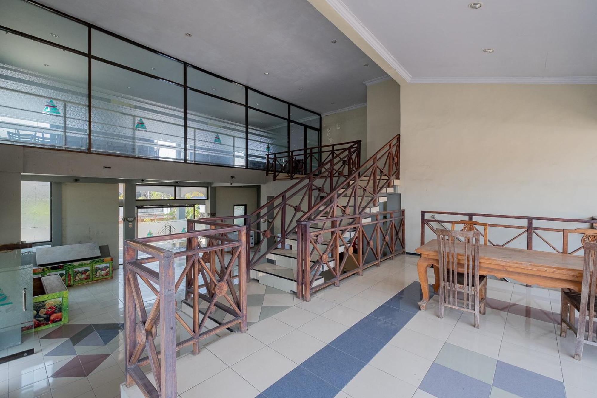 Reddoorz Syariah At Jalan Sunan Giri Tuban 투반 외부 사진