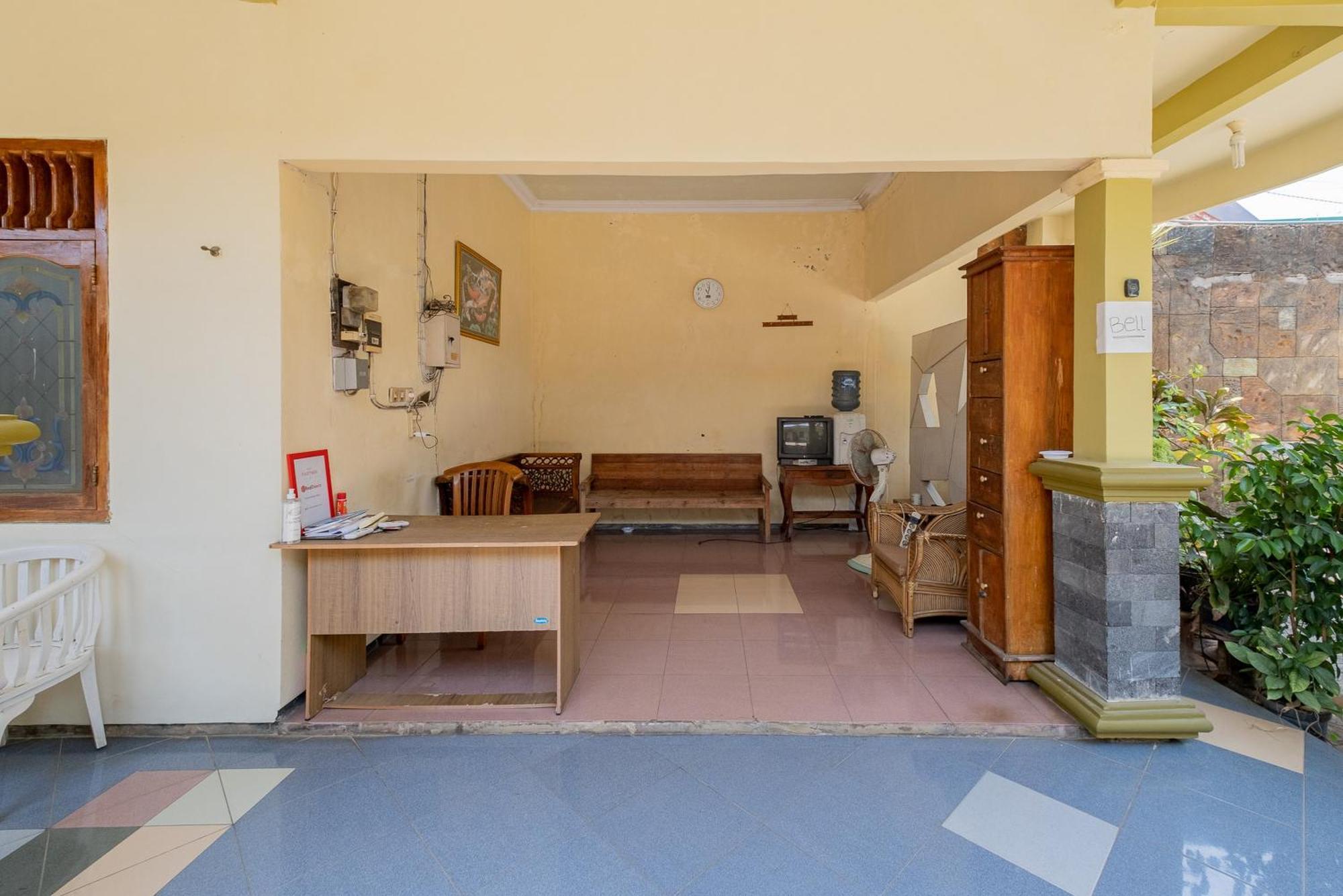 Reddoorz Syariah At Jalan Sunan Giri Tuban 투반 외부 사진