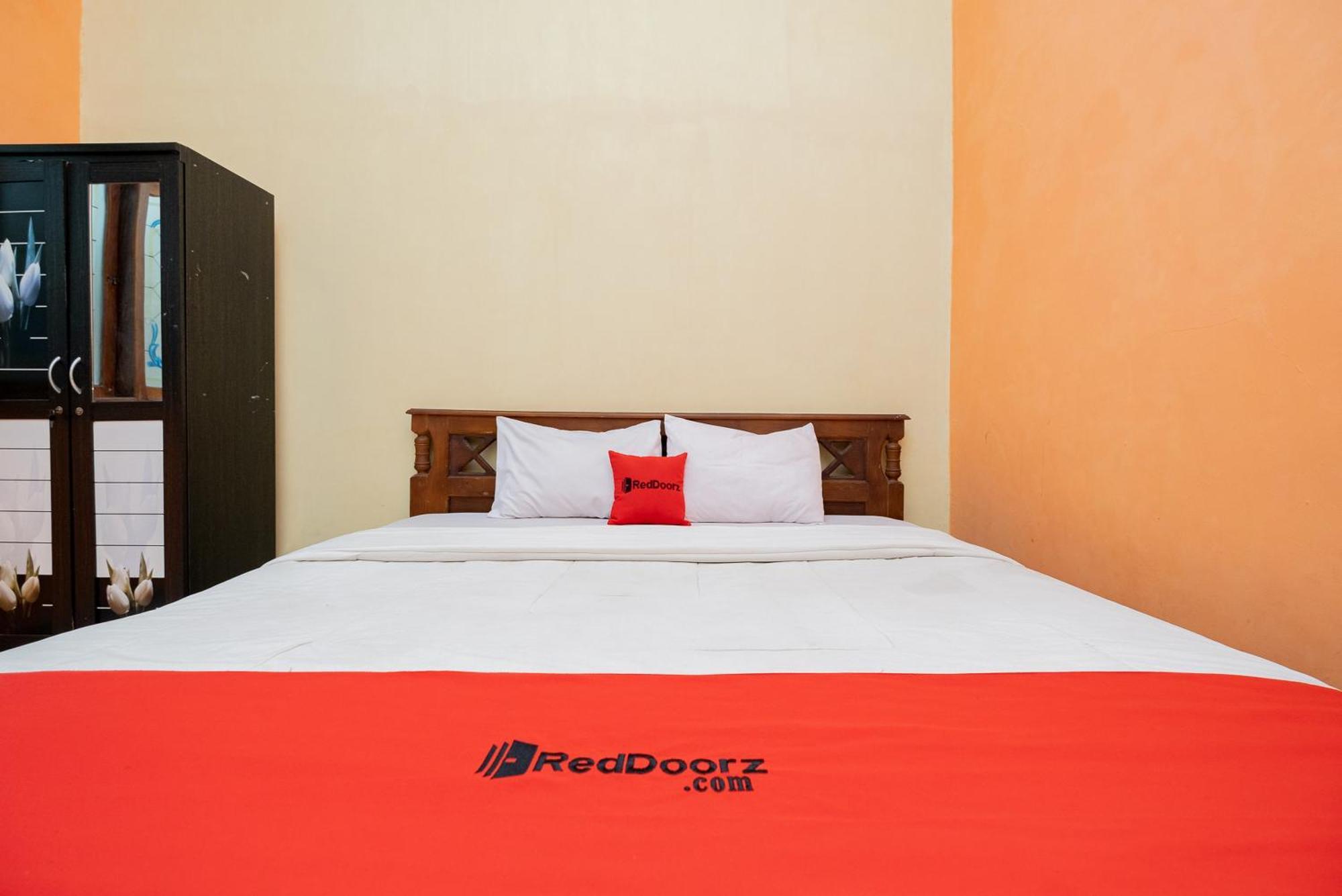 Reddoorz Syariah At Jalan Sunan Giri Tuban 투반 외부 사진