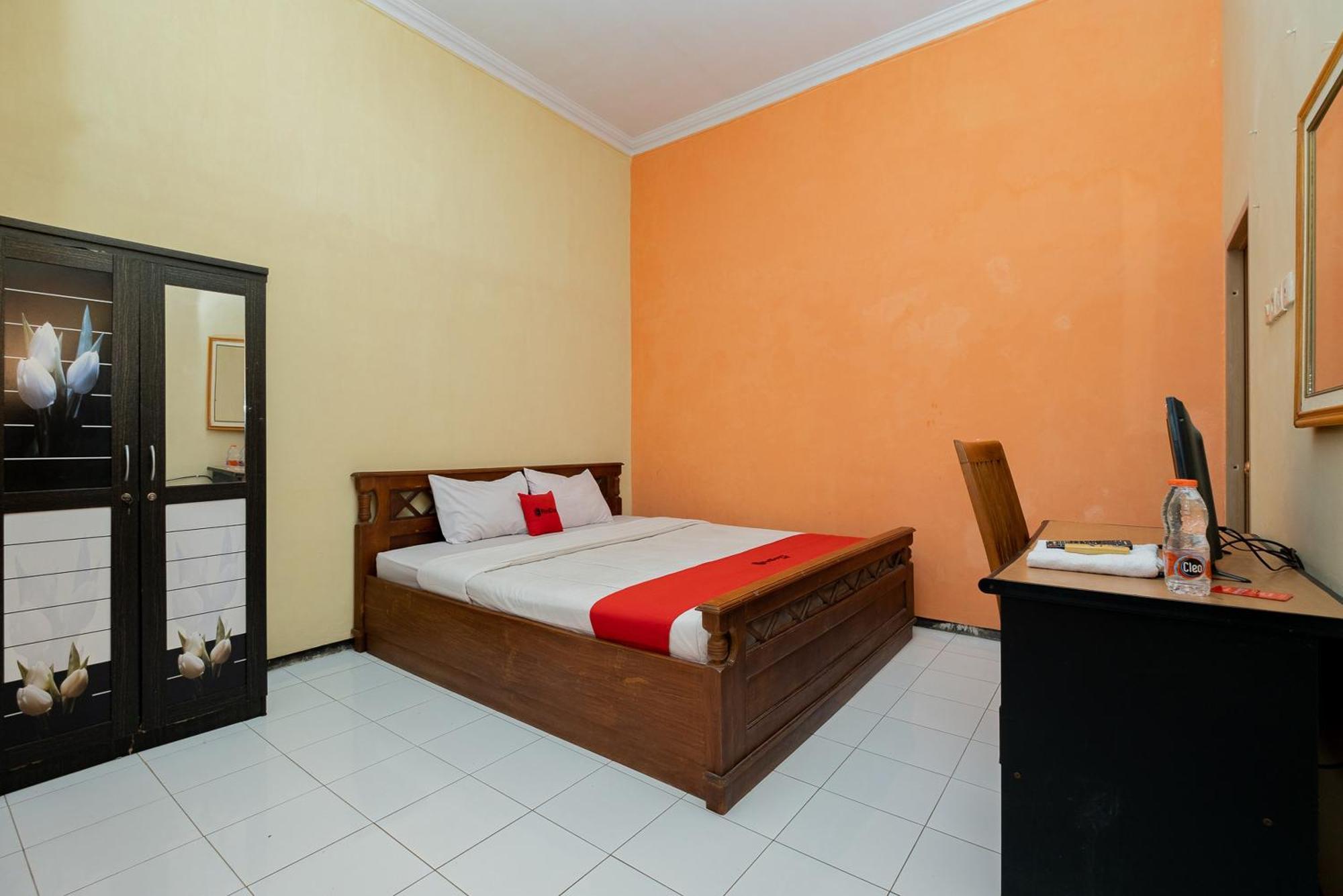 Reddoorz Syariah At Jalan Sunan Giri Tuban 투반 외부 사진